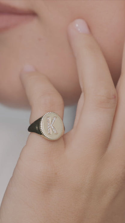 Signet Ring Yellow Gold